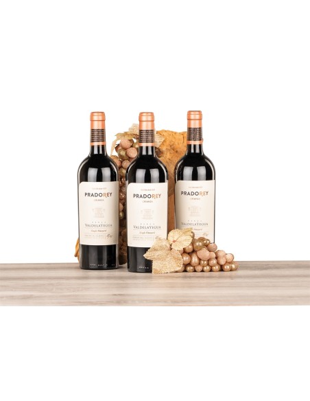 Estuche con 3 botellas de vino Ribera Prado Rey Finca Valdelayegua Crianza