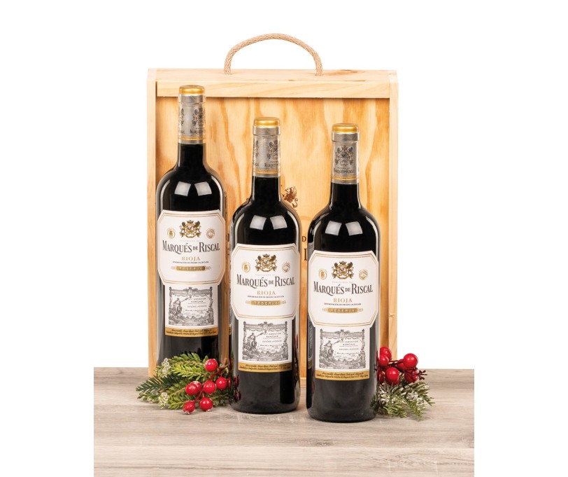 Caja de madera natural con 3 botellas de Rioja Marqués de Riscal Reserva