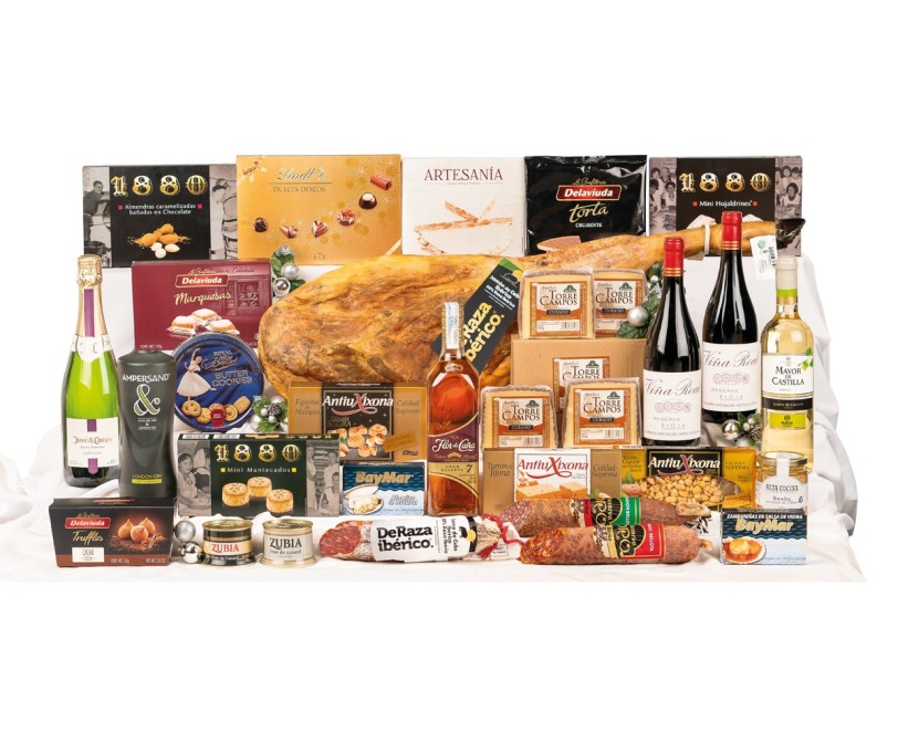 Lote de Navidad lujo con jamón ibérico Deraza, espumoso Juvé & Camps y foie Zubia