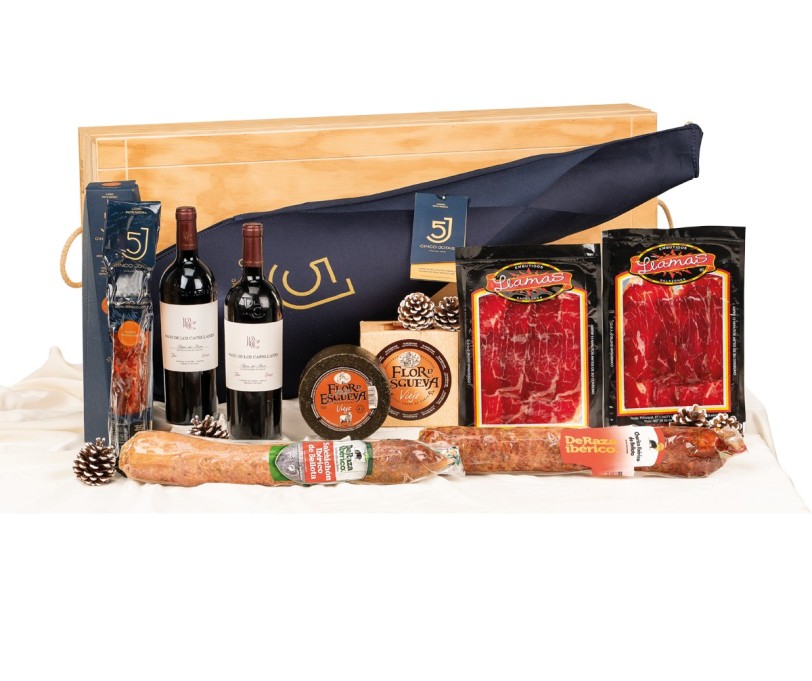 Surtido navidad gourmet con jamón CINCO JOTAS en caja de madera