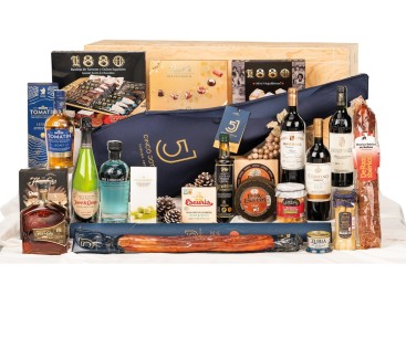 Surtido Navidad Gourmet con Jamón CINCO JOTAS en caja de madera natural